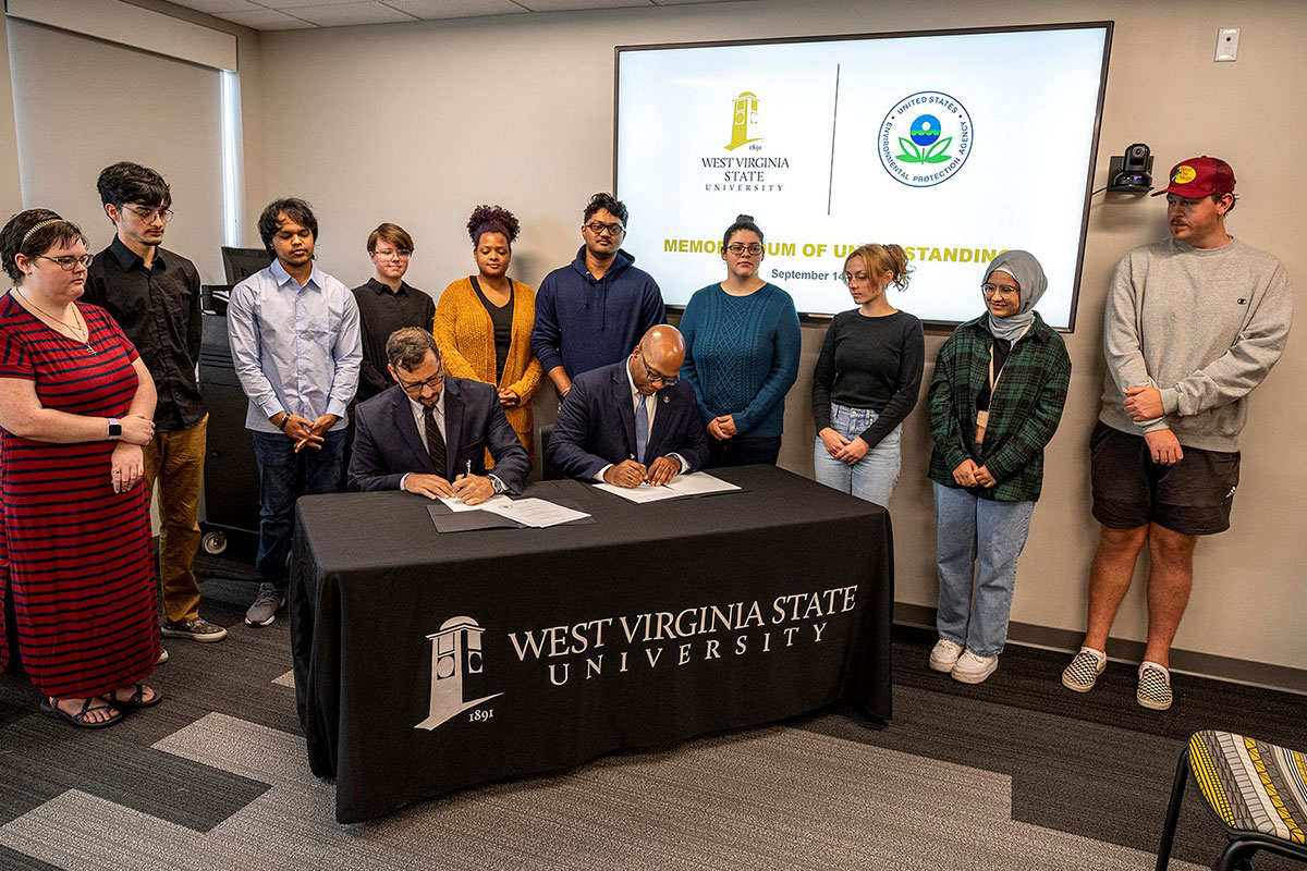 West Virginia State University and the United States EPA Region 3 sign